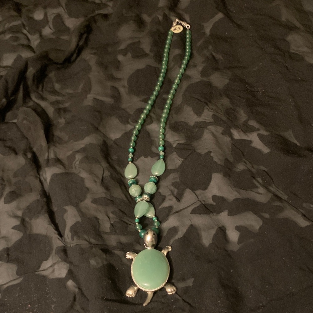 Green Turtle Pendant Necklace